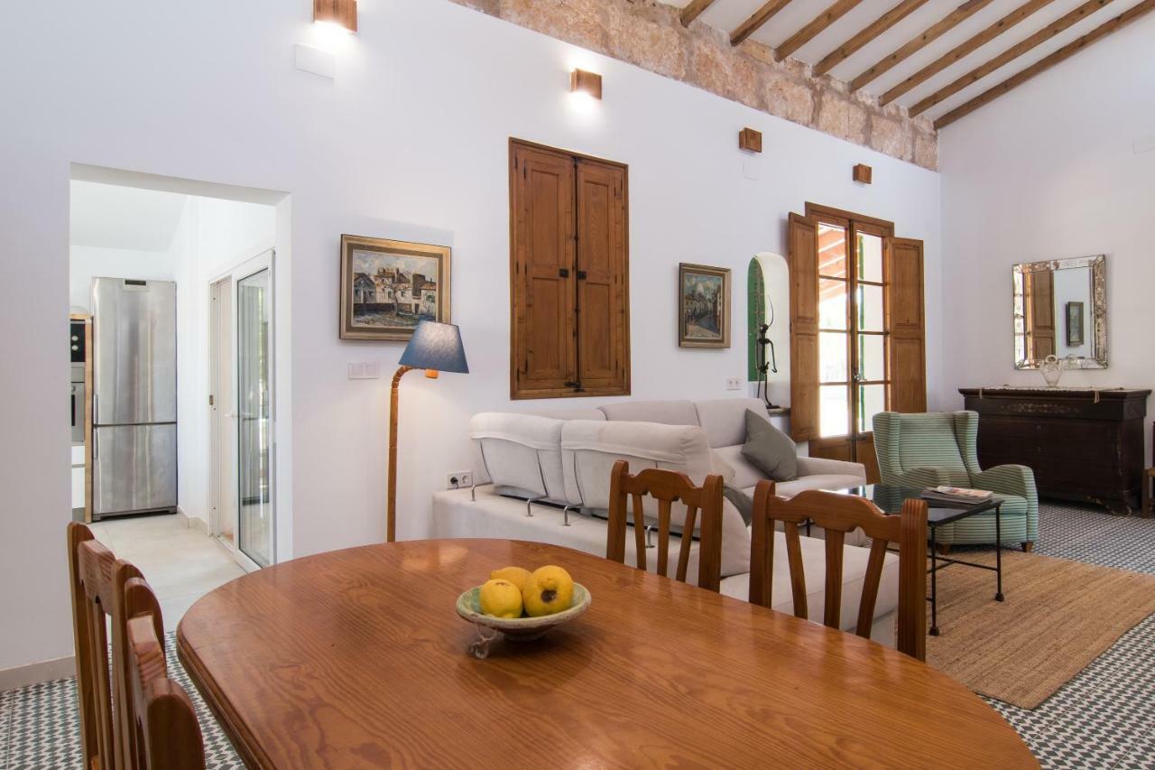 Valls Villa *